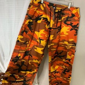 ZUMIEZ MENS CAMO PANTS!!